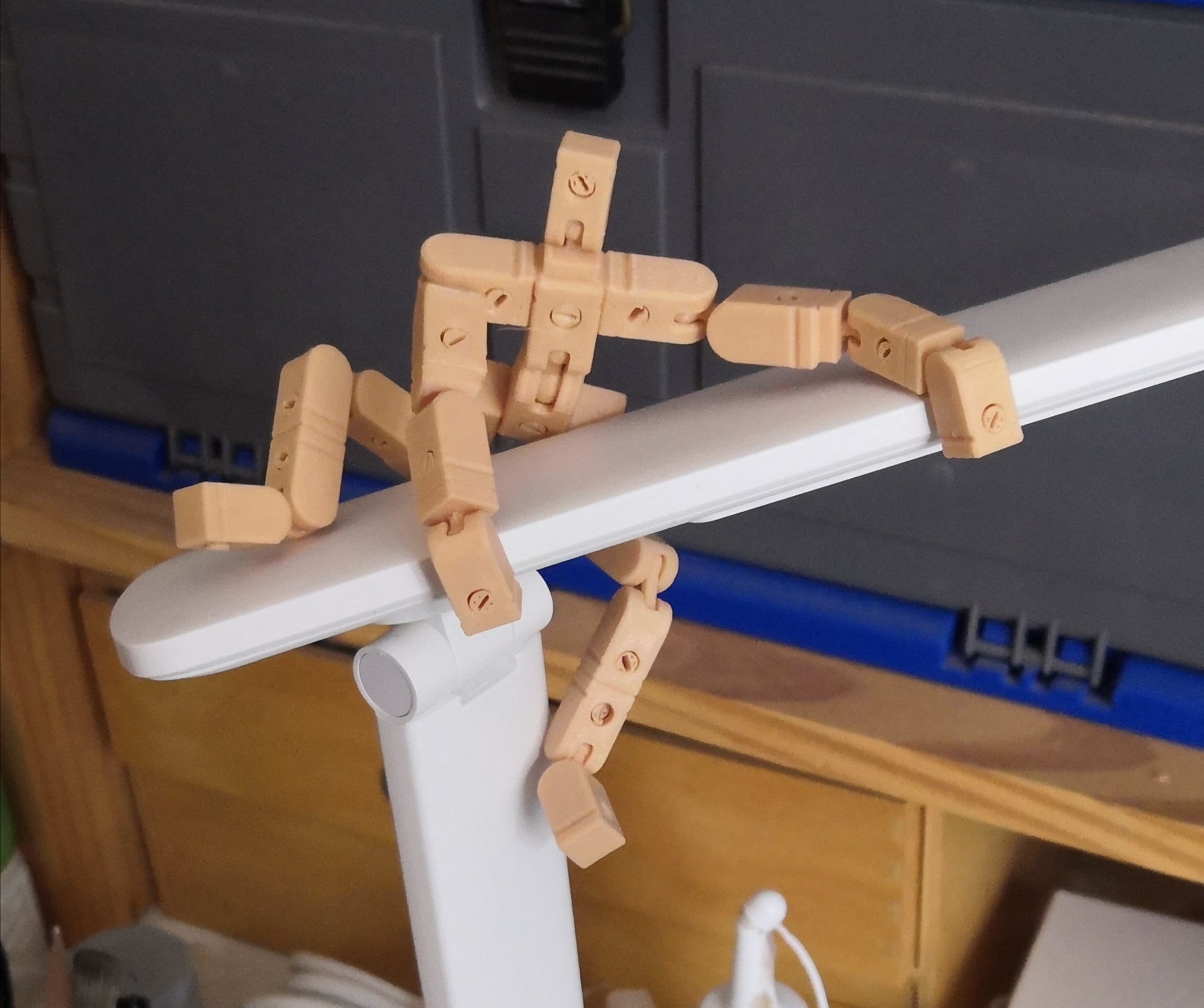 Stickman: print-in-place AND lockable