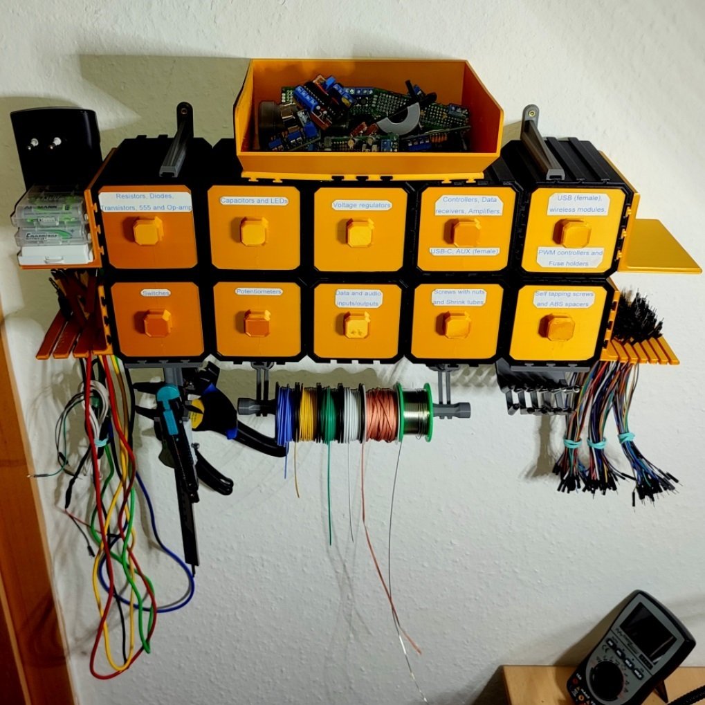 Modular drawers for electronics engineers