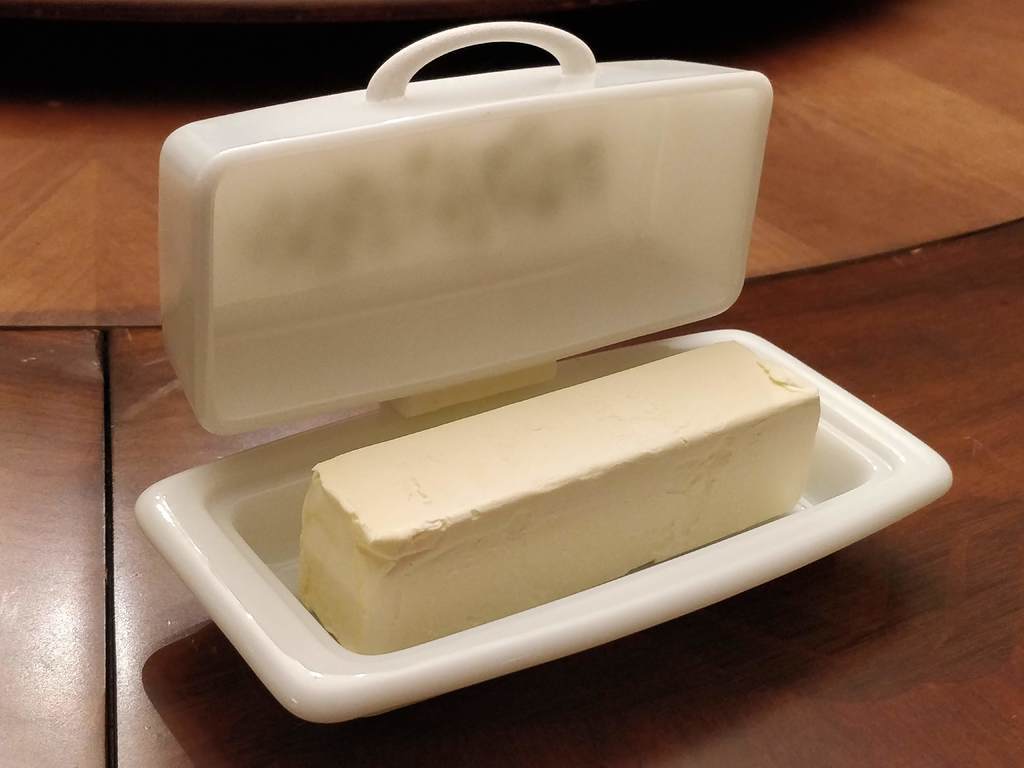 Butter Dish Hinge and Handle - add a hinge to a standard butter dish