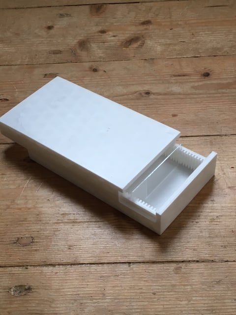 Microscope slide box