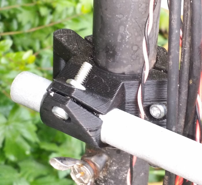 parametric pole clamp