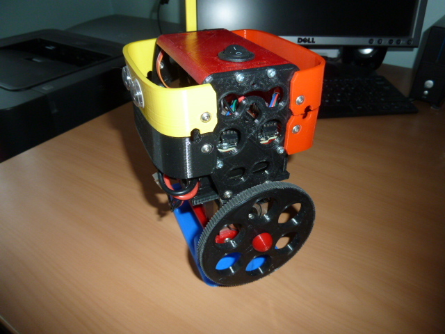 Alternative wheel for the B-Robot (OpenSCAD)