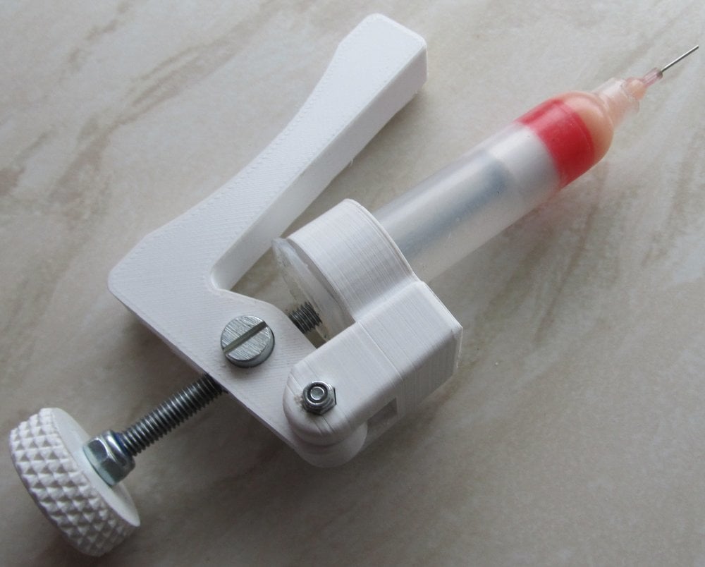 Yet another syringe dispenser
