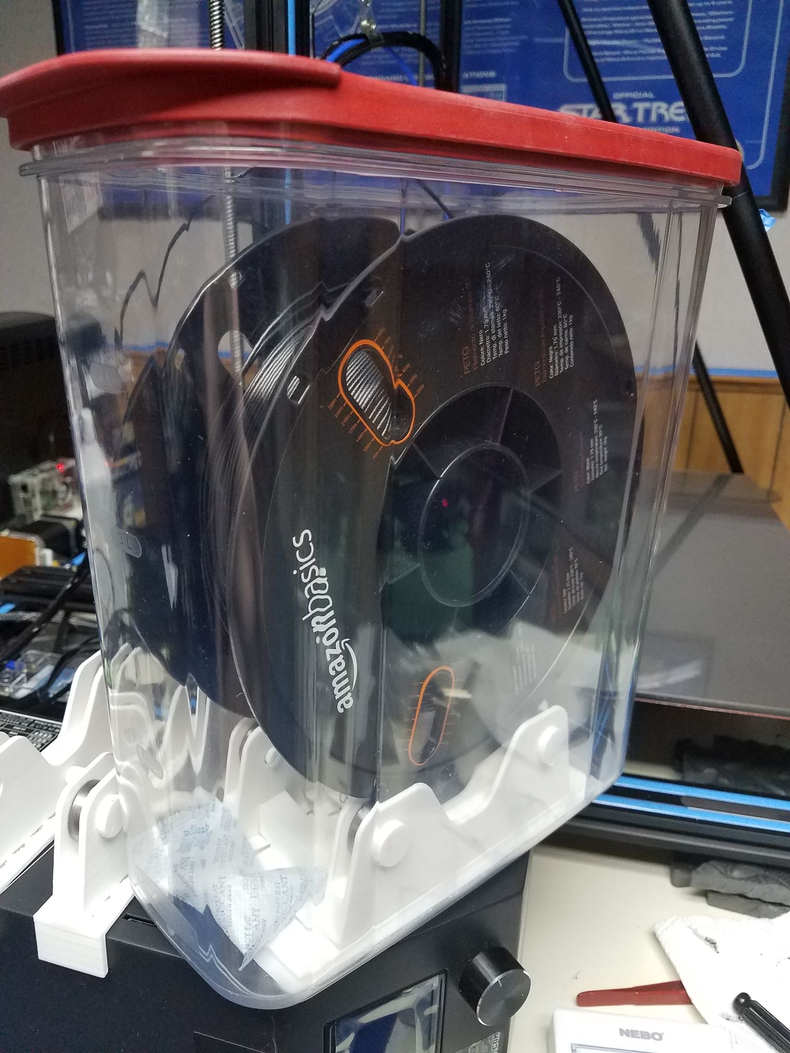 Spool Holder Insert for Rubbermaid 21 cup cannister.