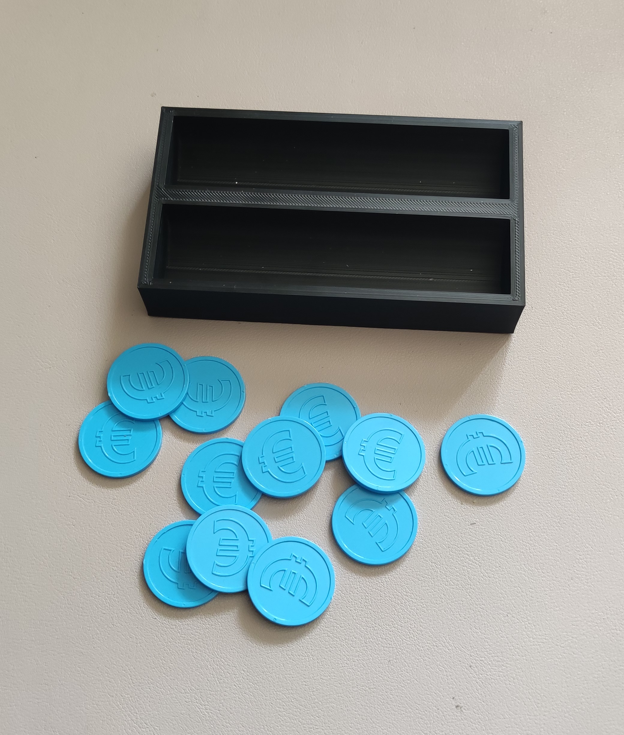 Box of 100 tokens