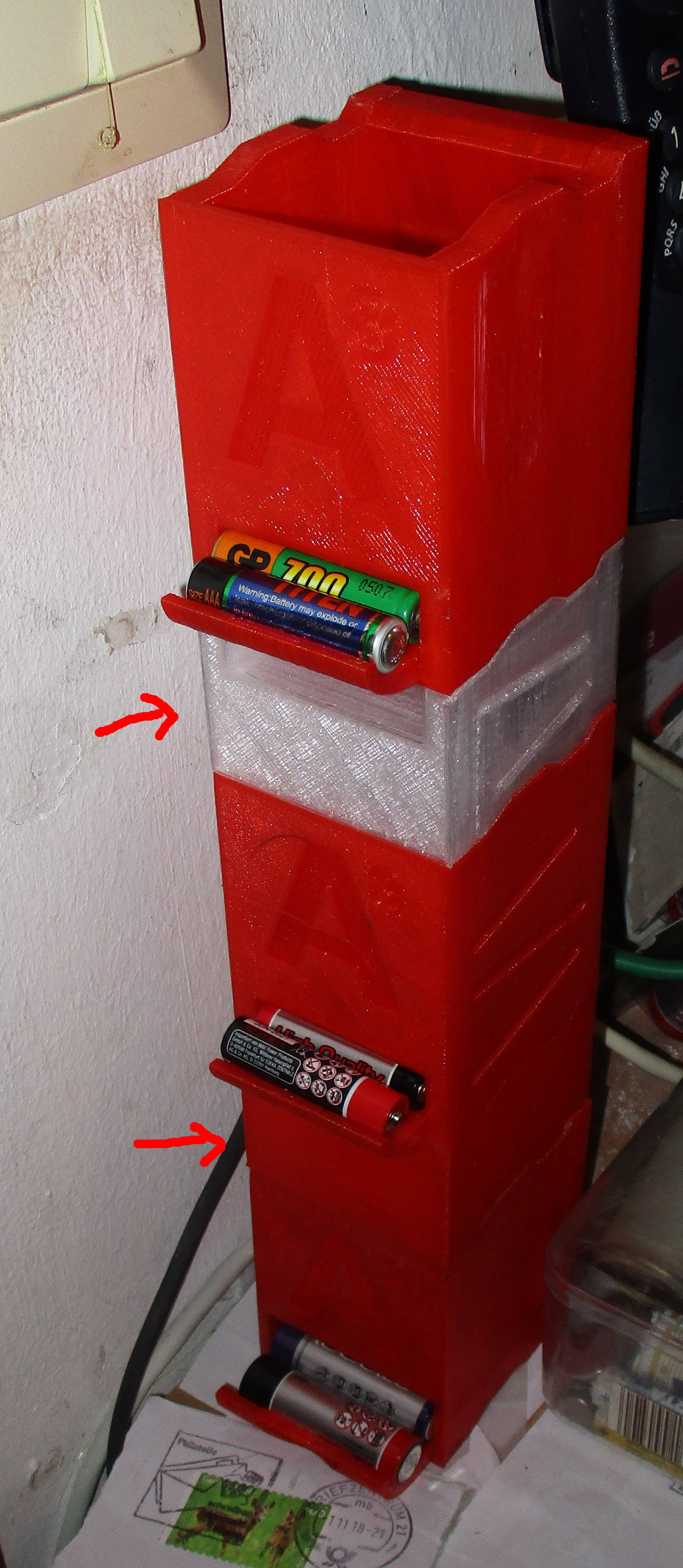 Stackable Battery Holder expansions / inserting openings AA + AAA untested