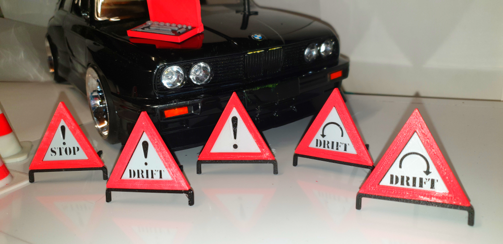 Warndreieck verschiedene Inlays Stop Drift 1:10 Diorama Deko Race Driften RC Car warning triangle