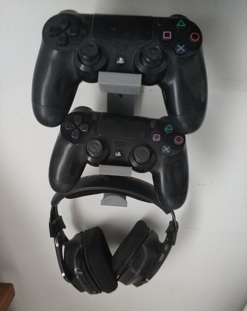 Controller and headset holder 