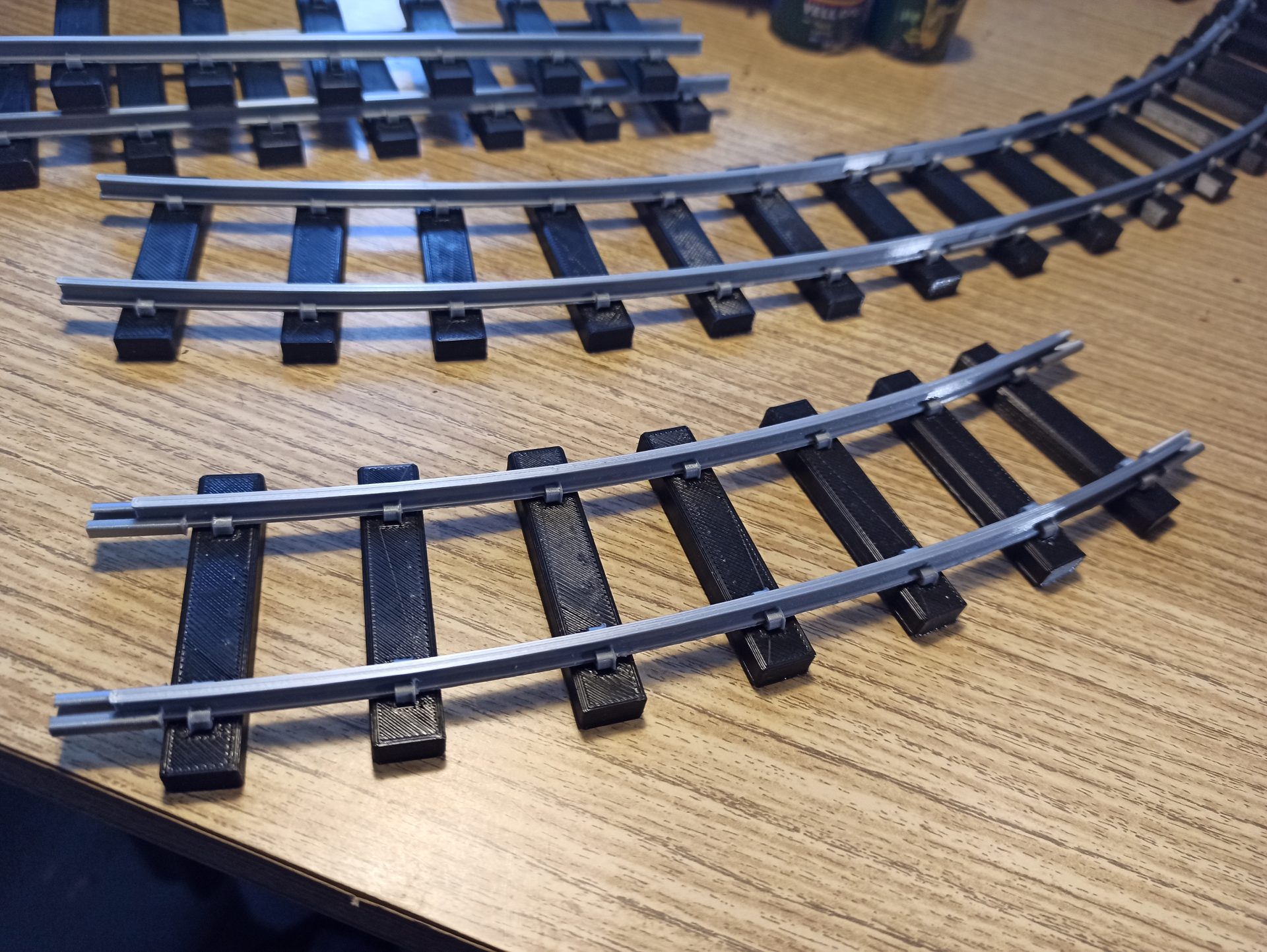 35-Gauge Curved Rail Track