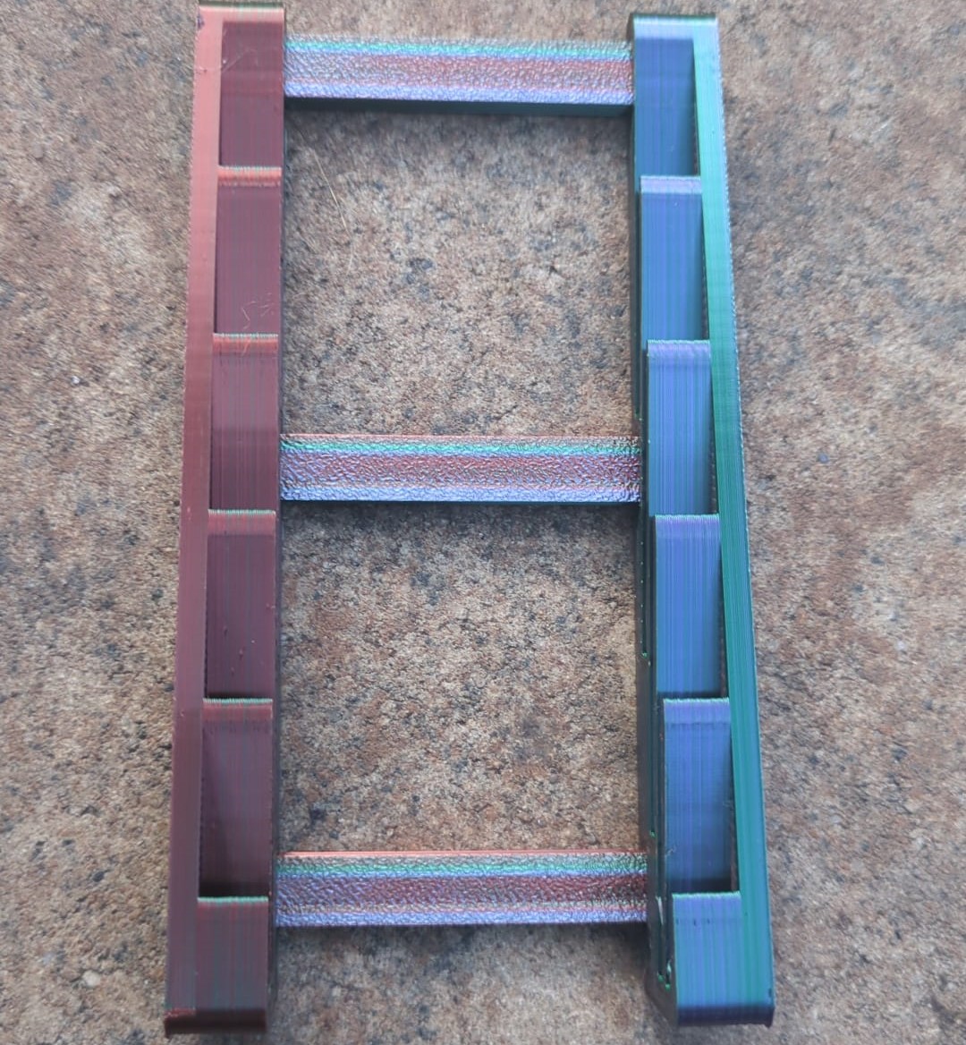 Wand-Kreditkartenhalter / Wall-Mounted Credit Card Holder