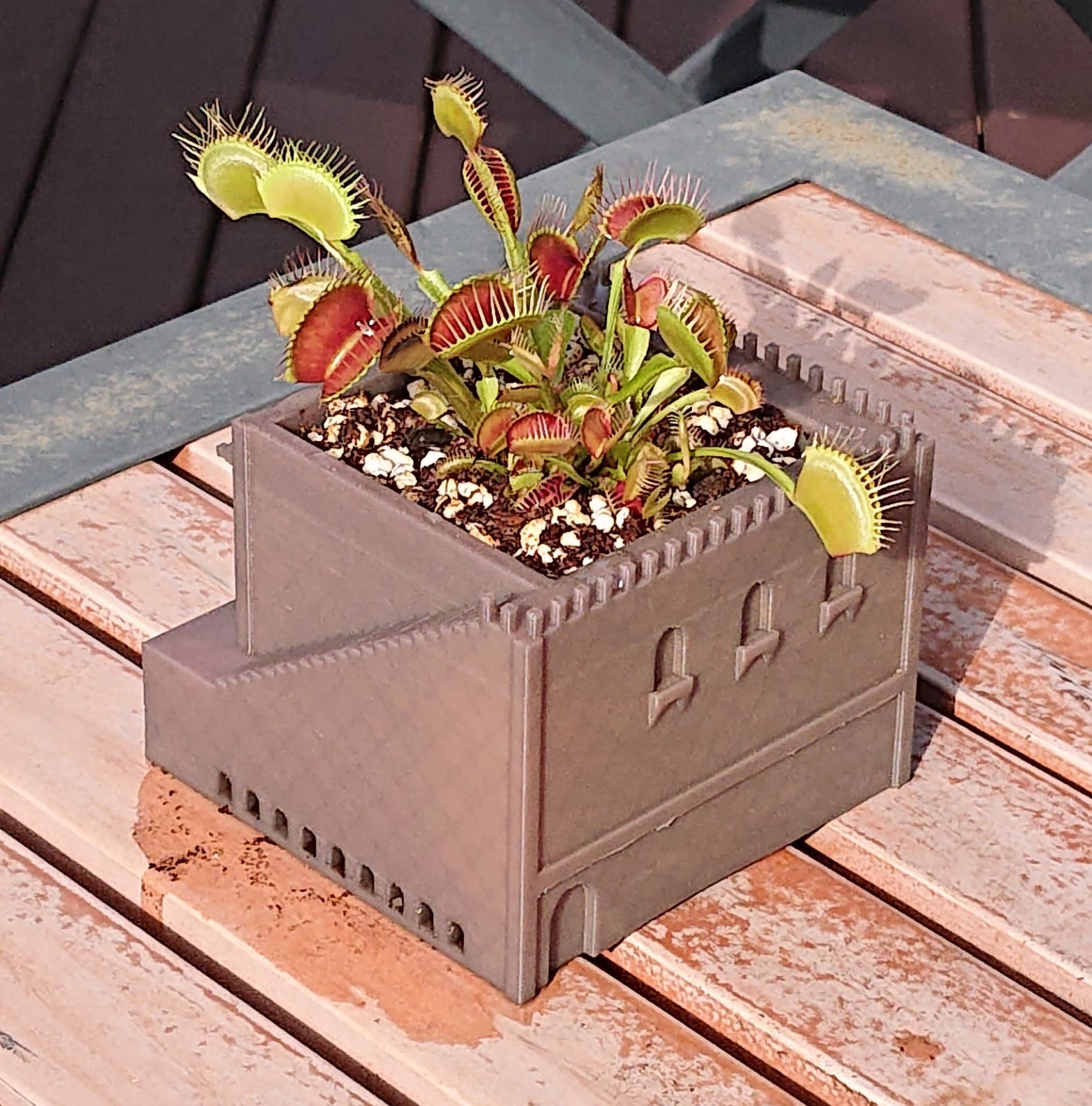 Mini Middle Eastern Villa Planter - With Drainage