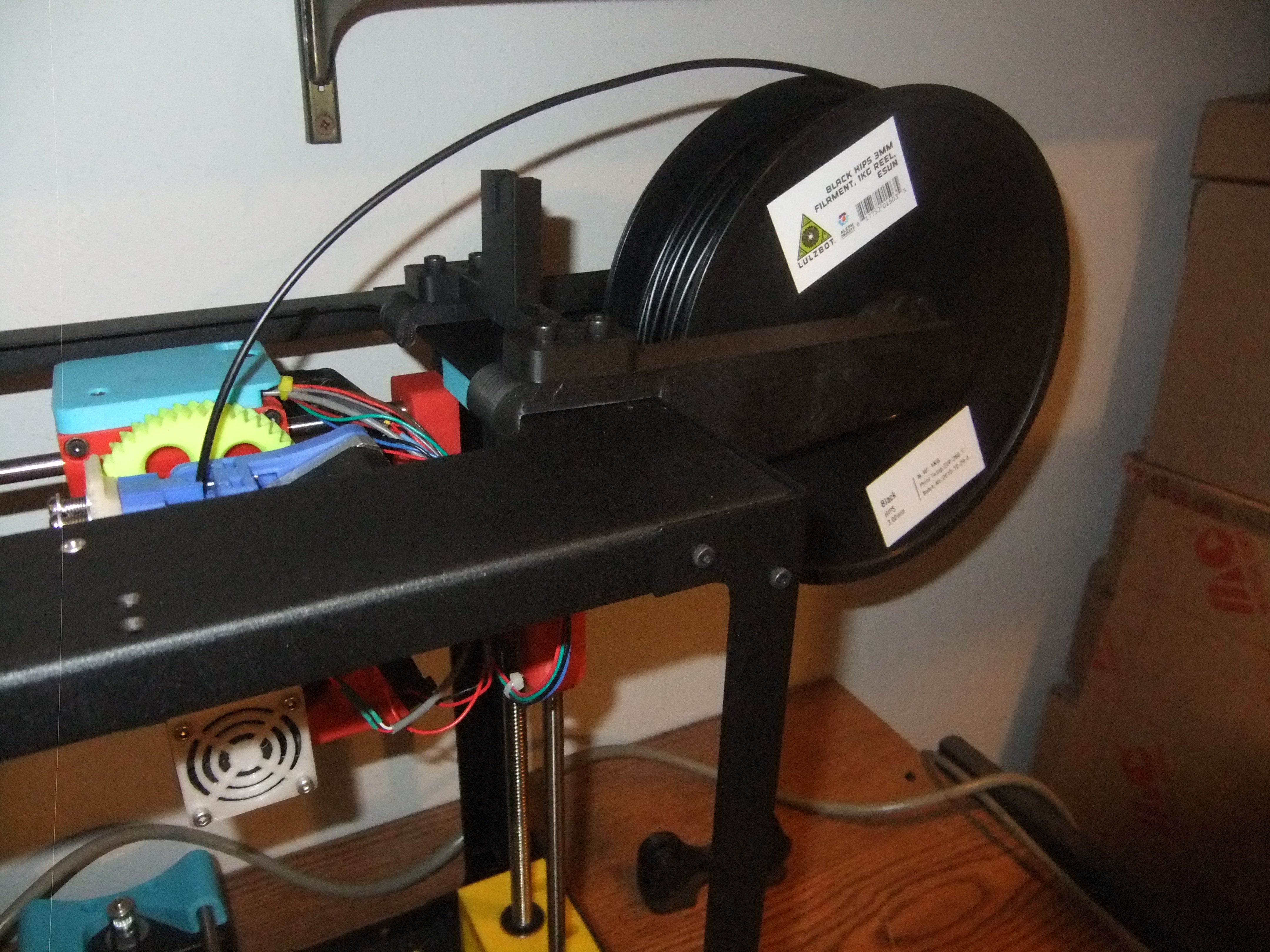 Side-Mounted Spool Holder for Lulzbot Mini