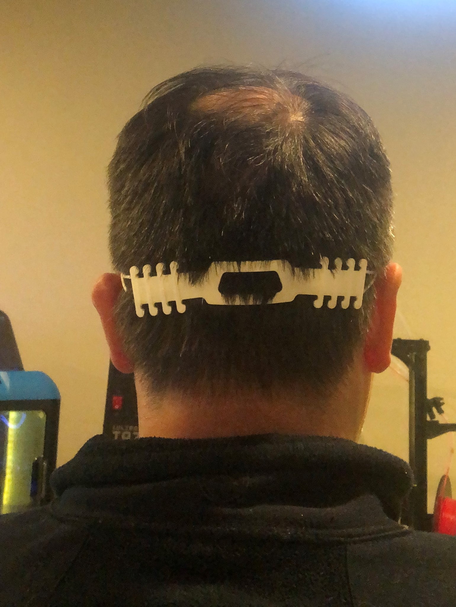 Face Mask Holder