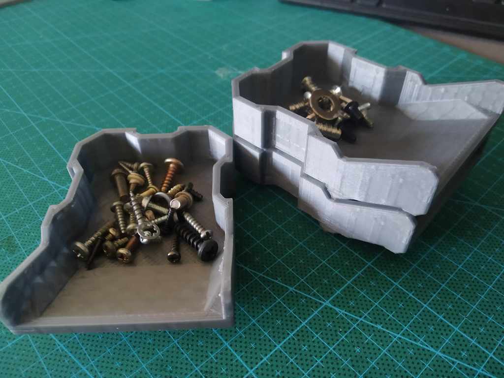 magnetic screw organizer holder box
