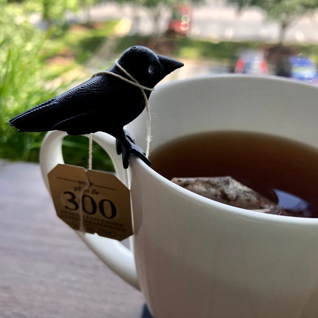 Crow friend for your cup