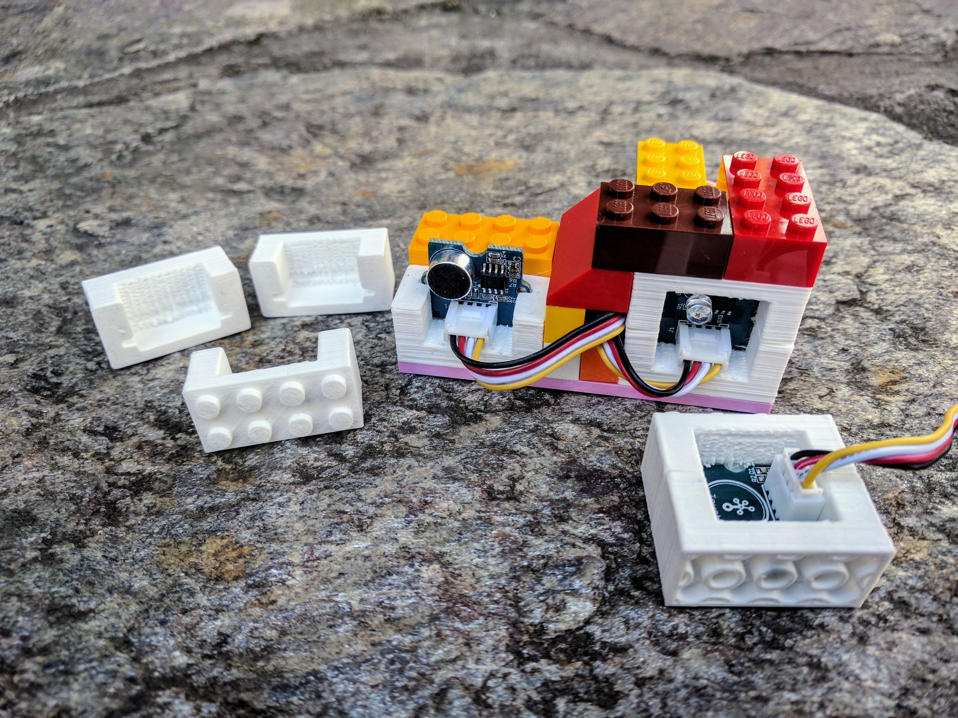 Parametric LEGO Grove Module Enclosure Generator