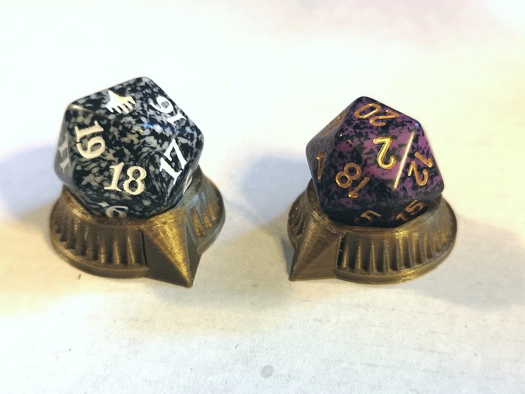 D20 Cup Holder