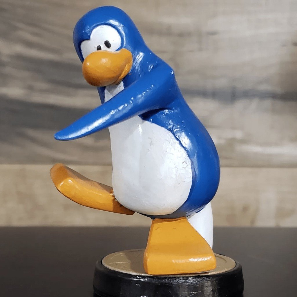 Club Penguin Amiibo Figure