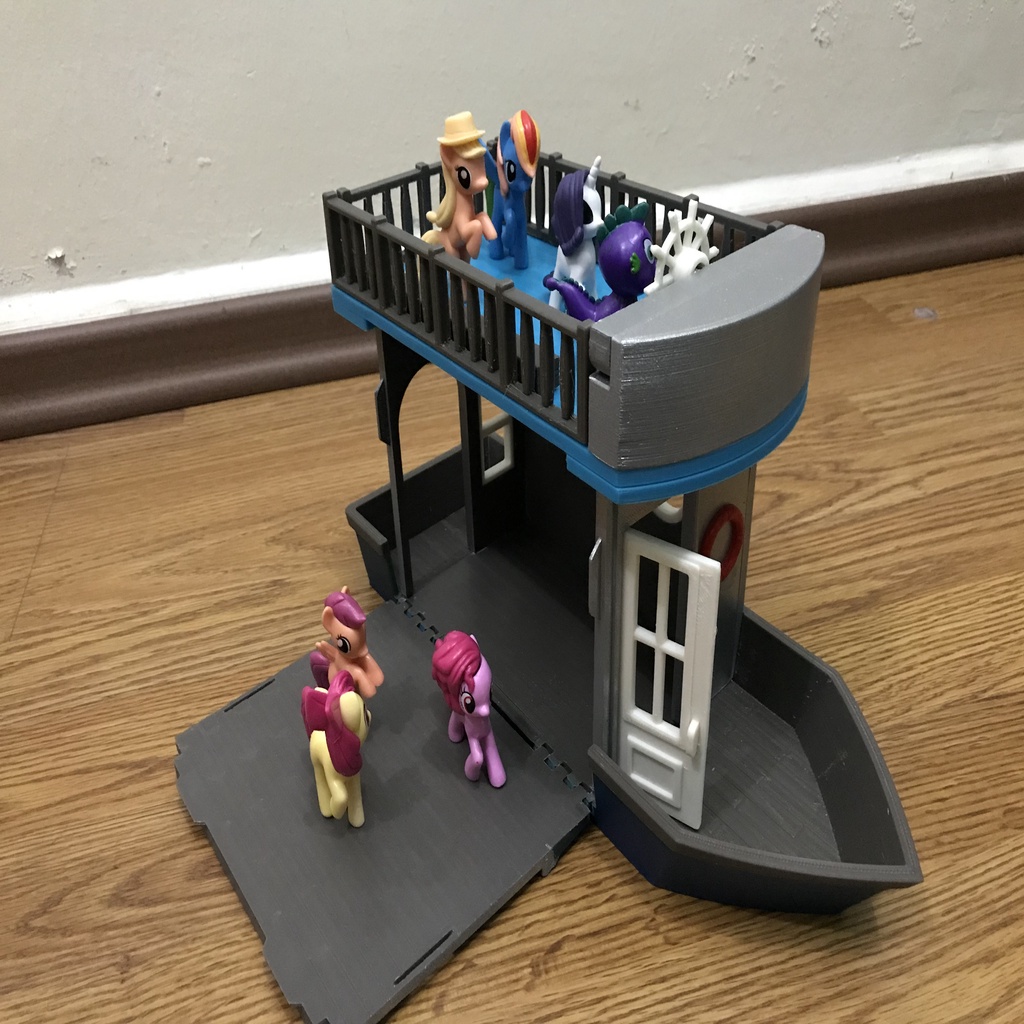 Doll Boat House