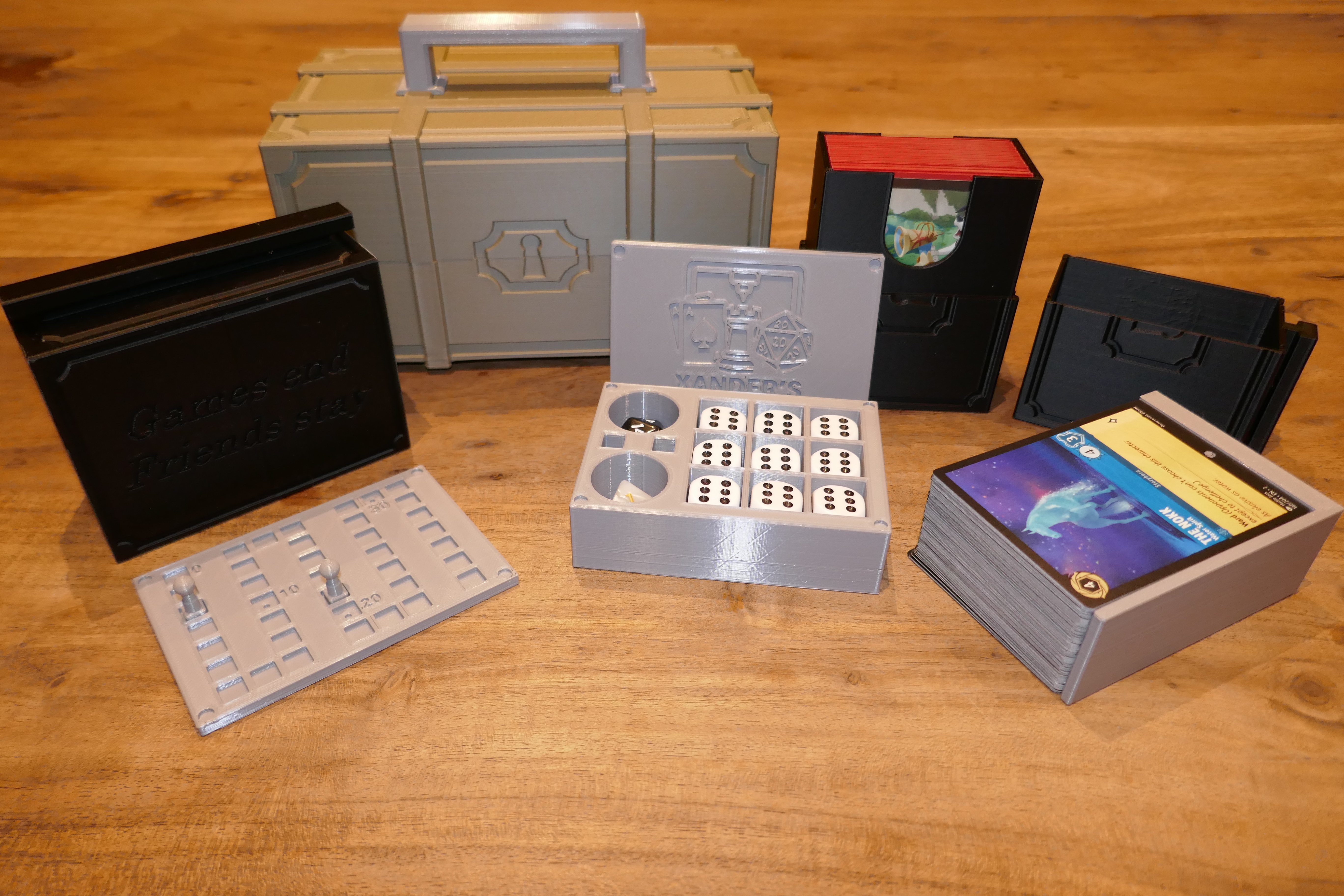 DeckVault 1.0 – Chest-Style Deckbox for MTG, Pokémon & Lorcana