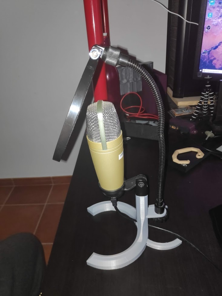 Microphone stand with anti pop stand