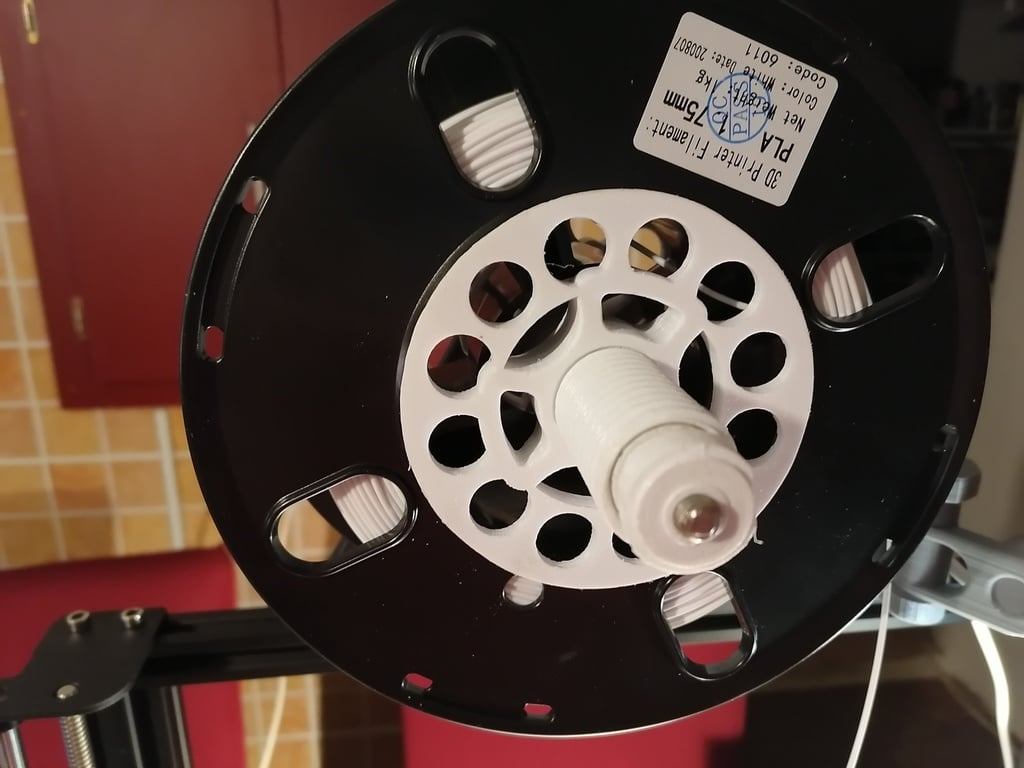 Universal spool holder with 10 cm disks