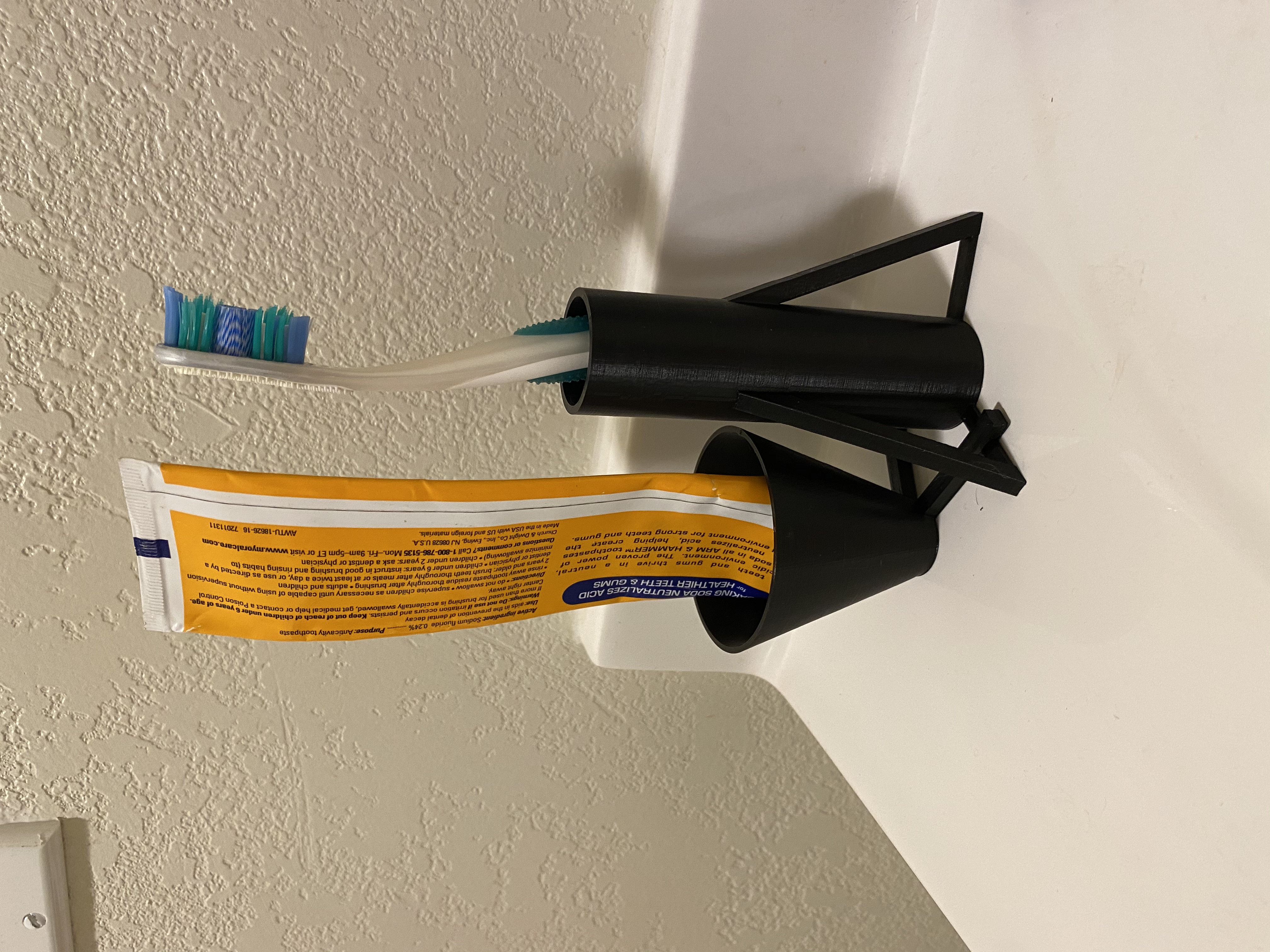 Retro Modern Toothbrush and Toothpaste Holders