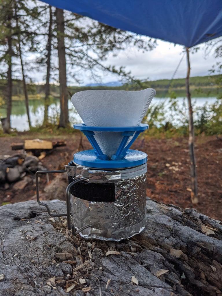 Collapsible V60 coffee filter holder