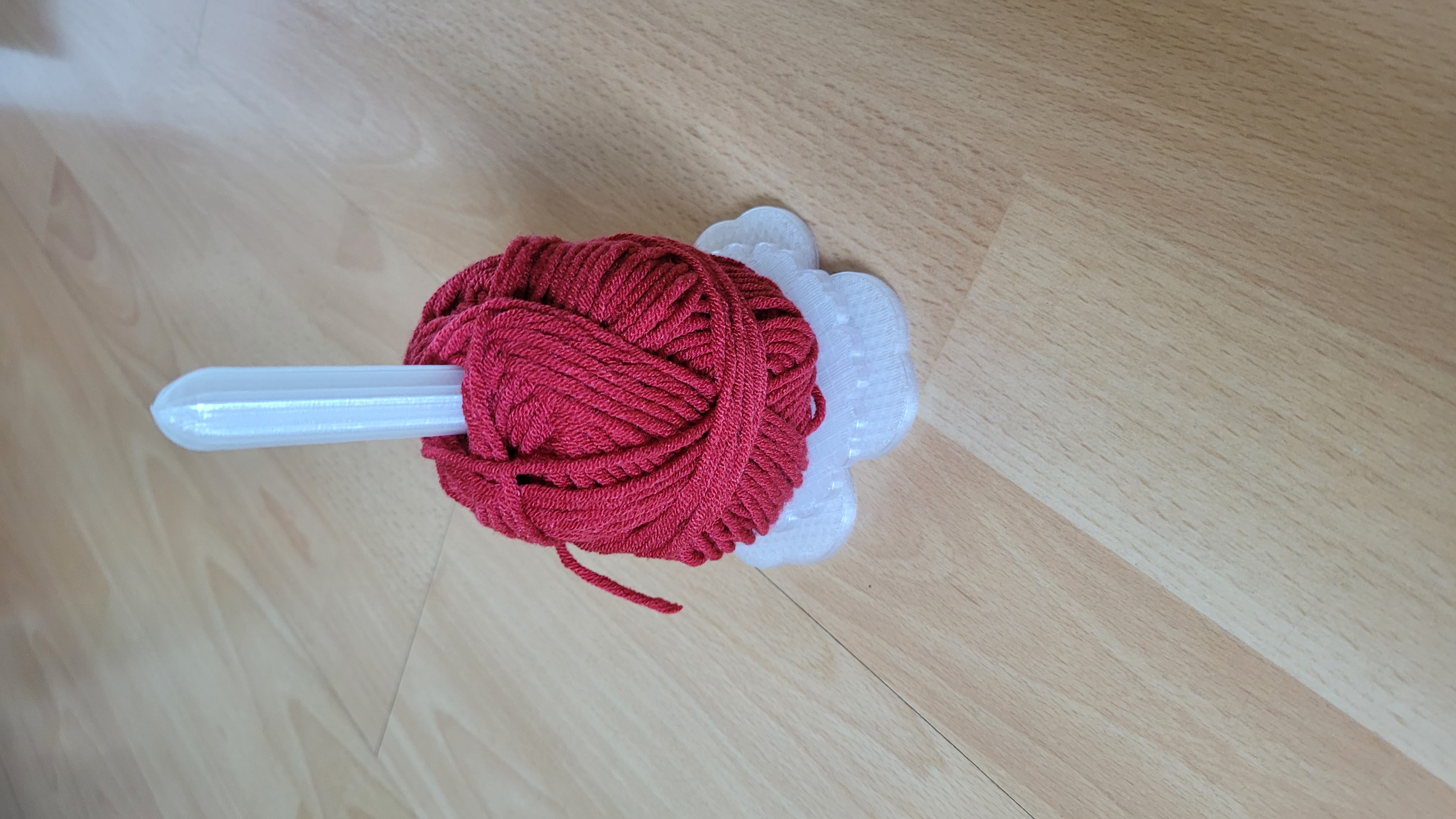 Yarn holder