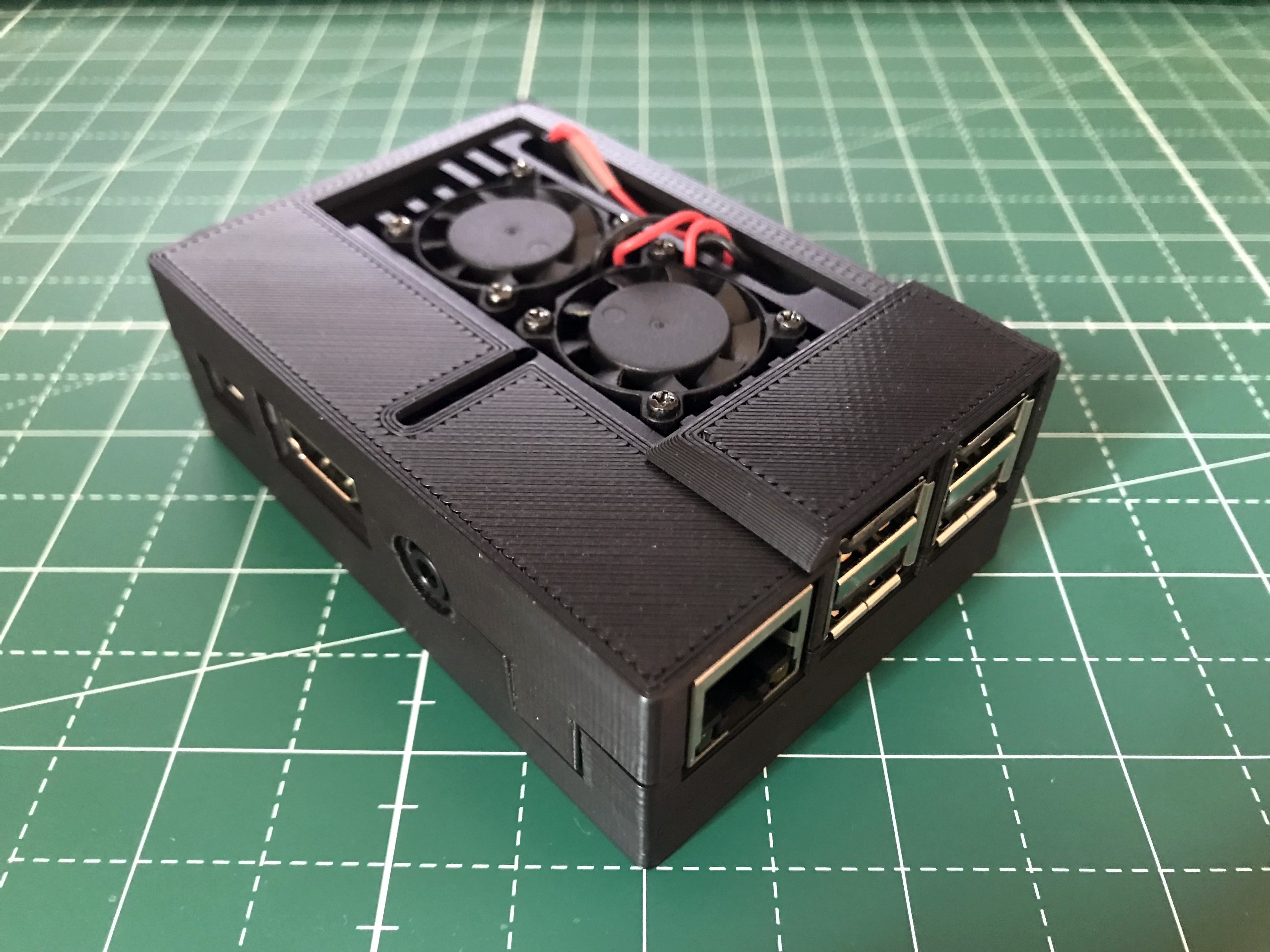 Raspberry Pi 3 B+ Case for GeeekPi Cooler