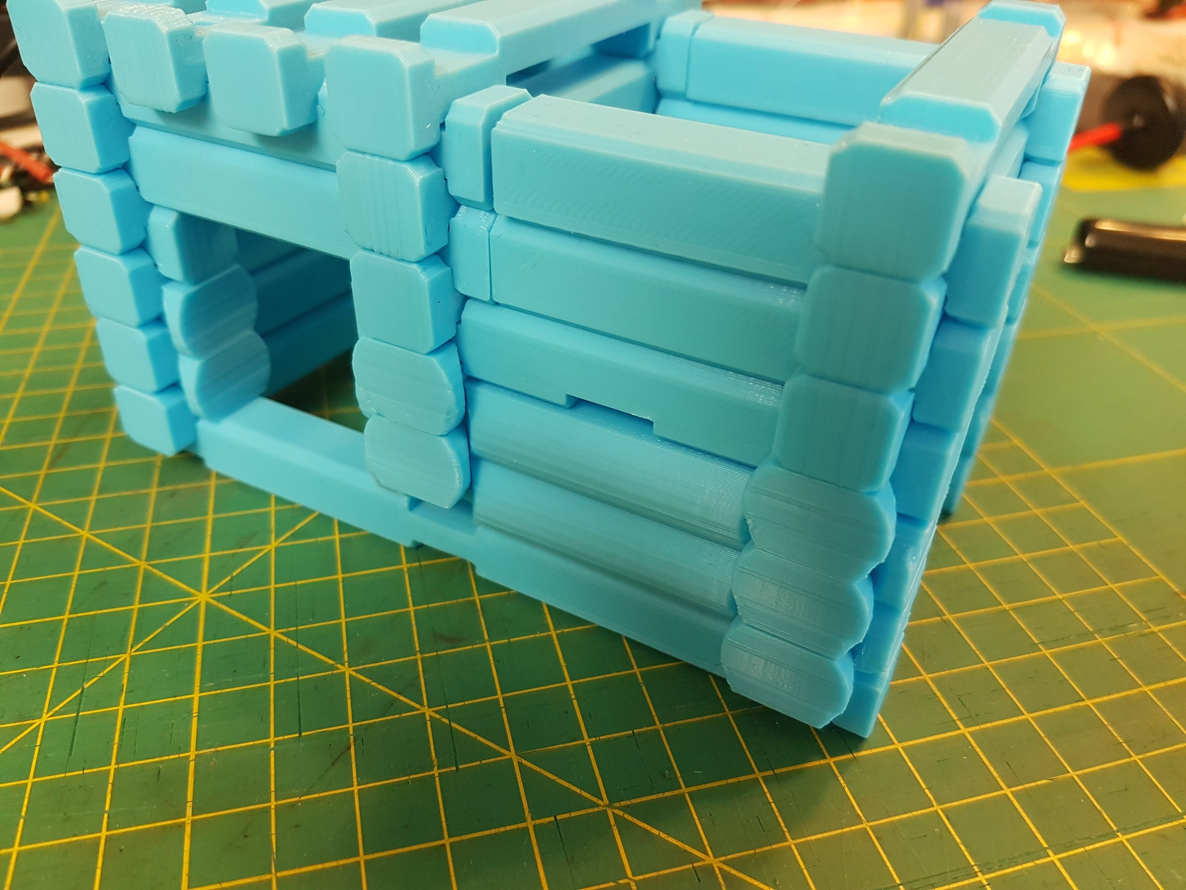 Log building toy generator
