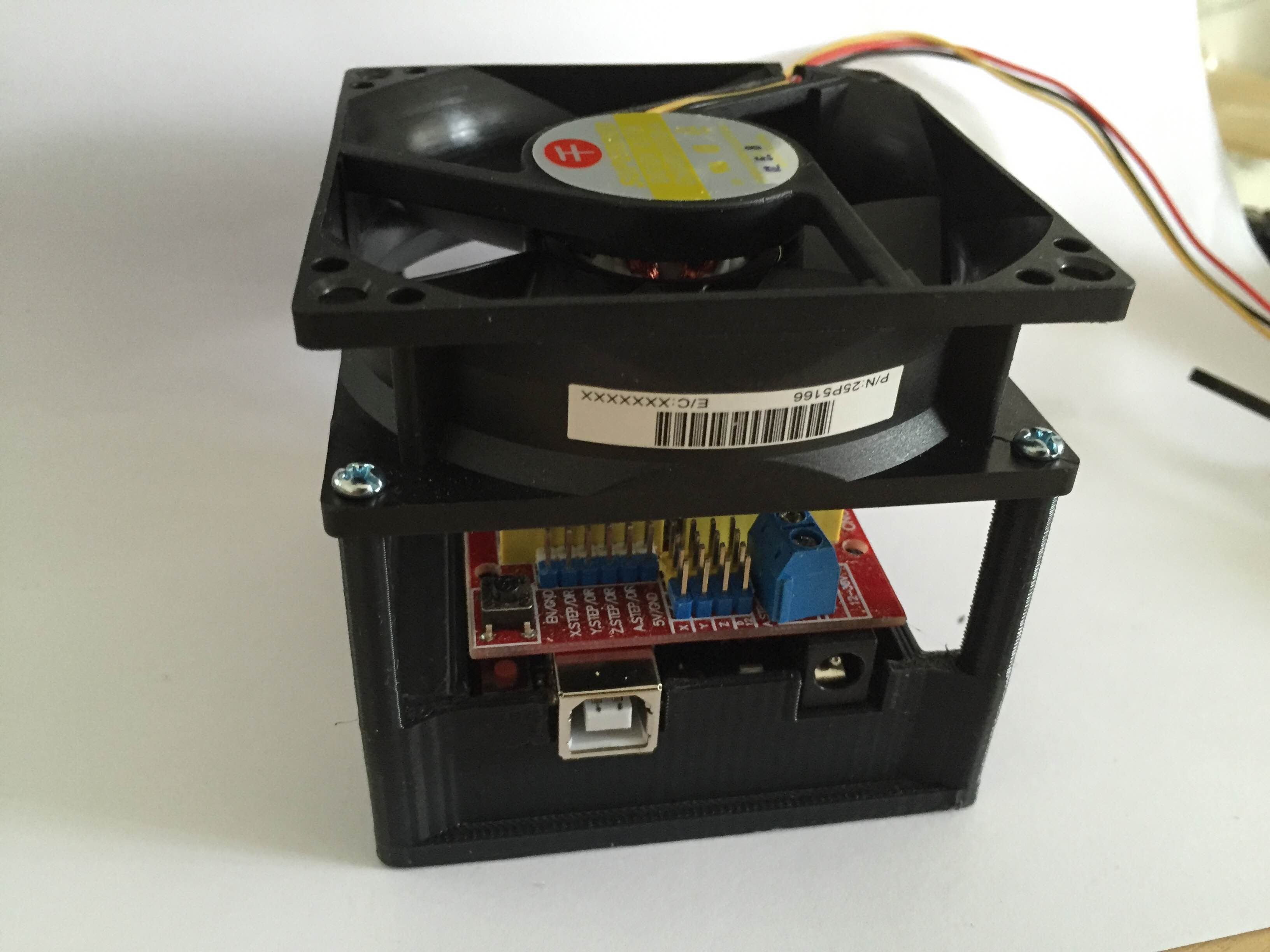 Arduino case with fan mount