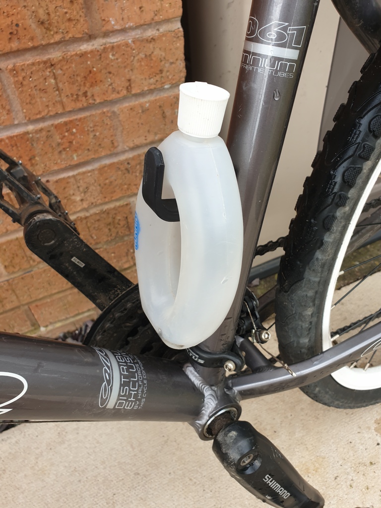 Runaid bottle hook for bike