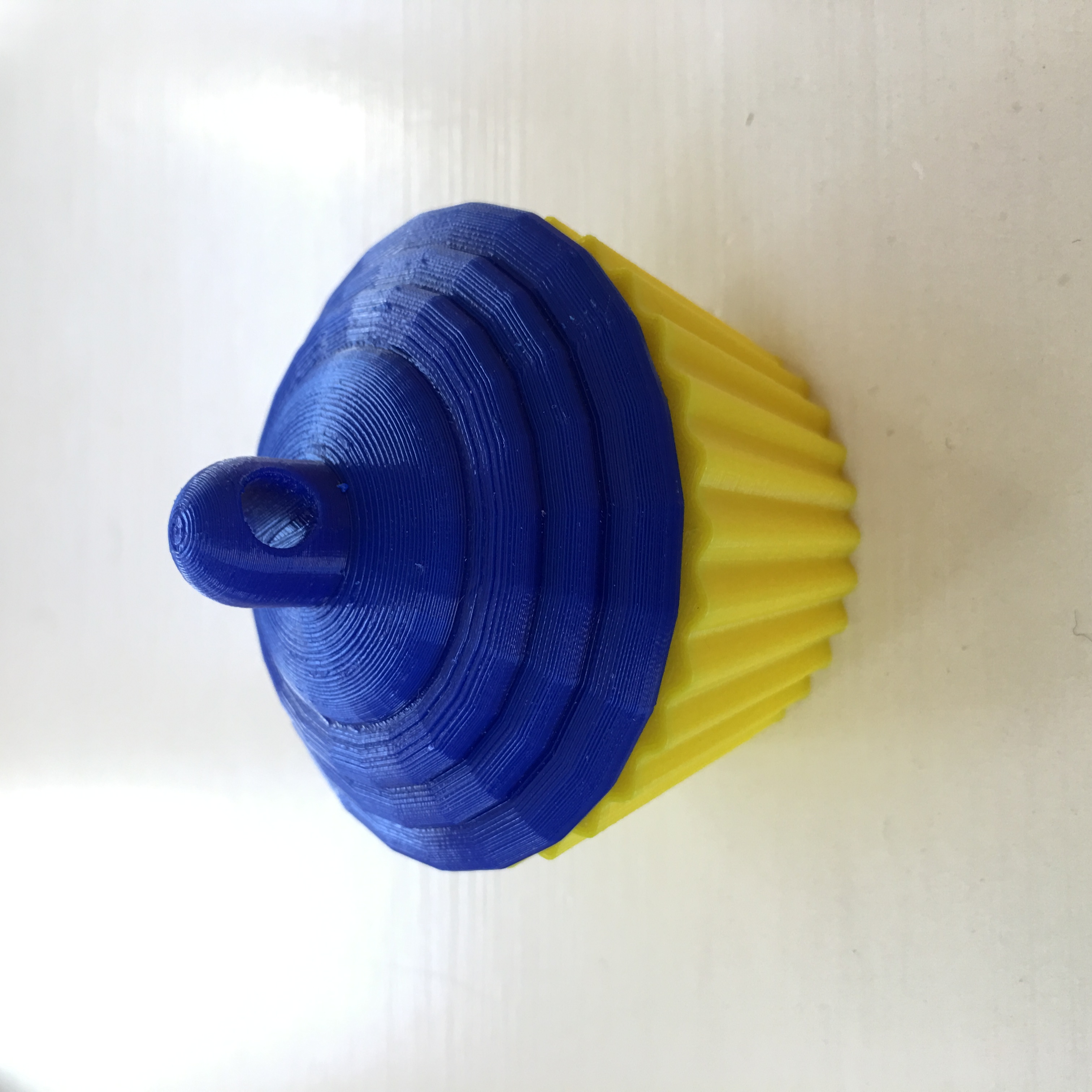 Threaded Cupcake Box