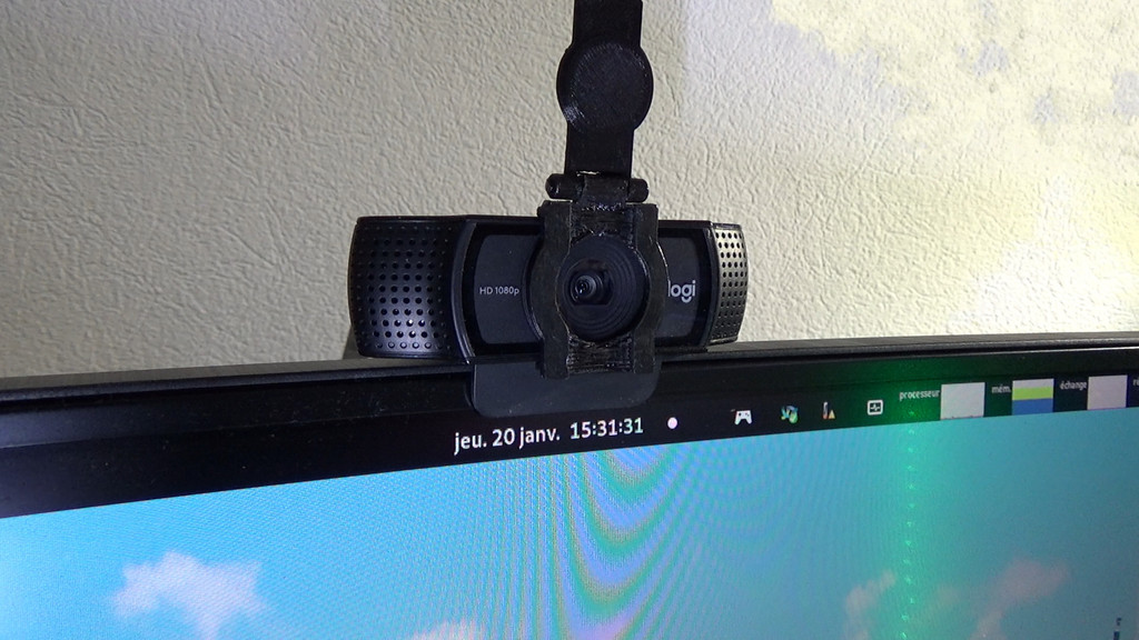 Logitech webcam privacy shutter