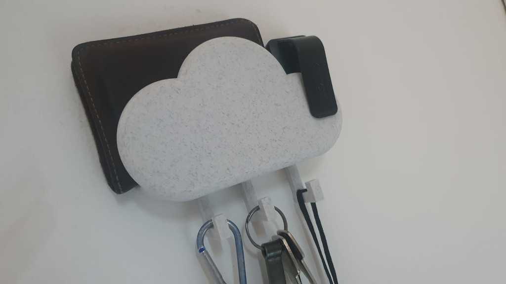 Cloud shaped key holder shelf