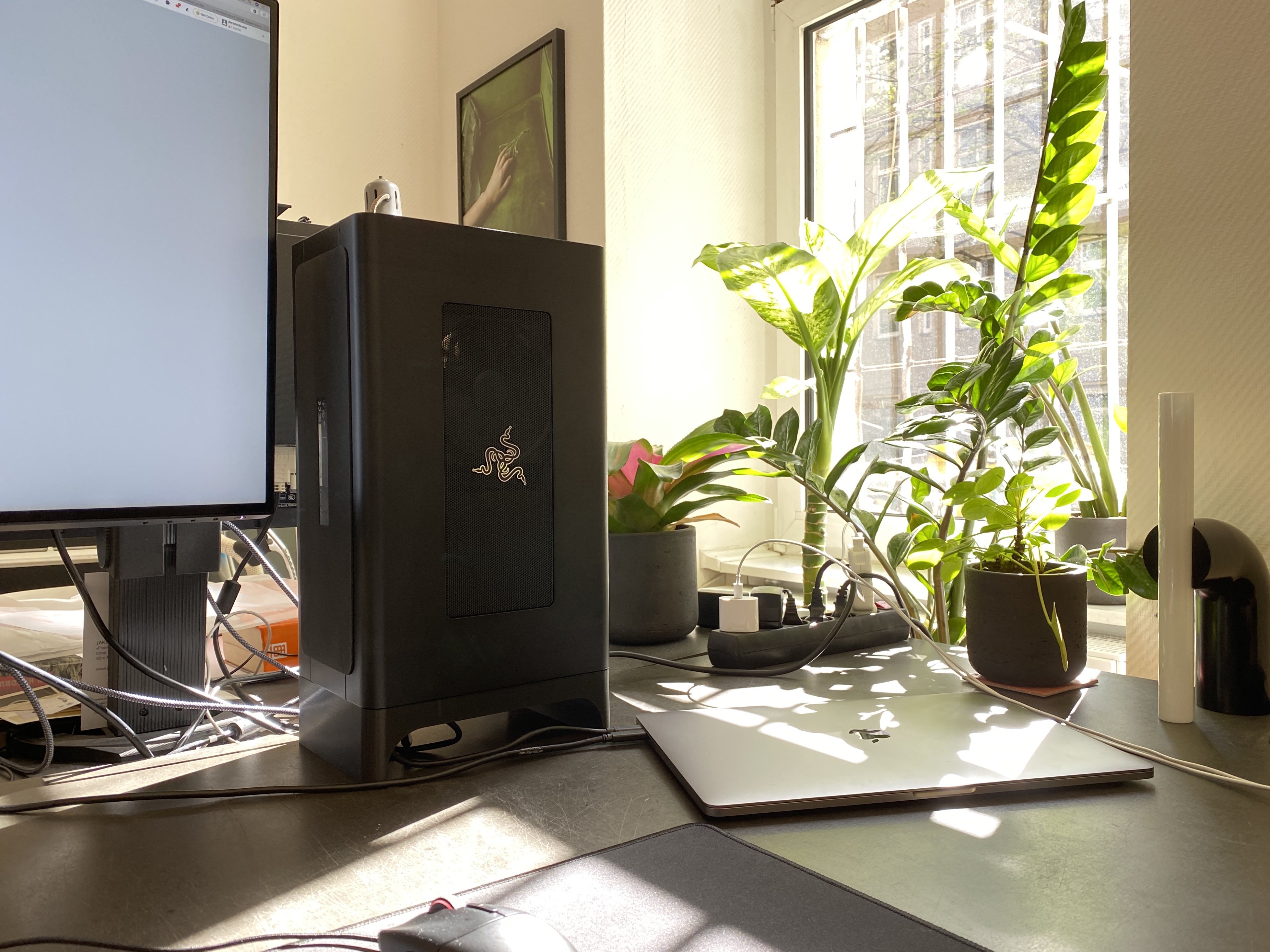 Vertical Stand Razer Core X