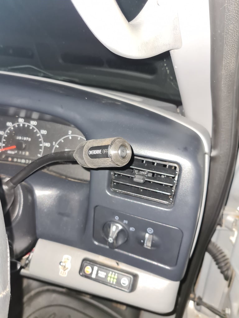 f truck overdrive button