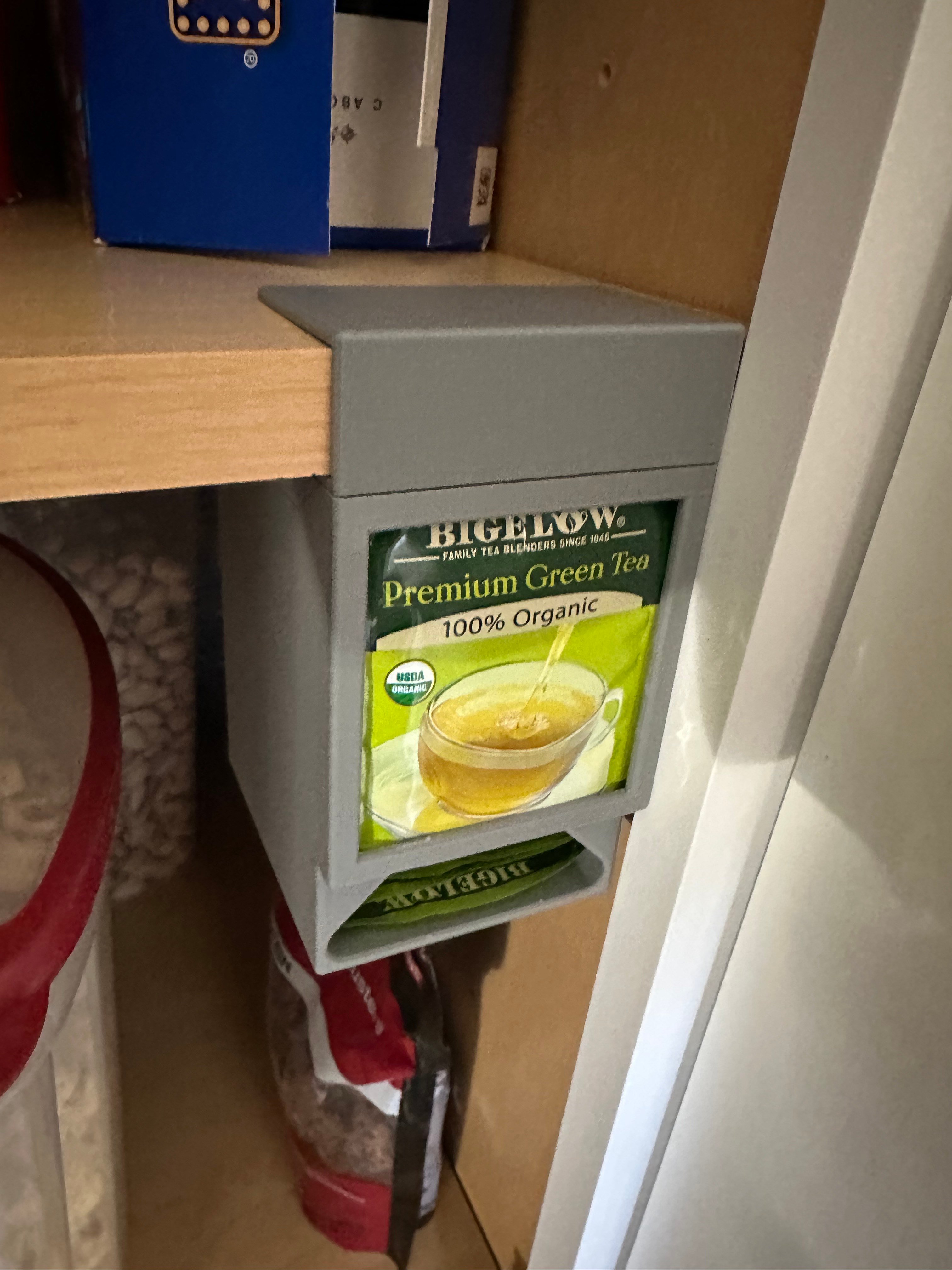 Tea dispenser