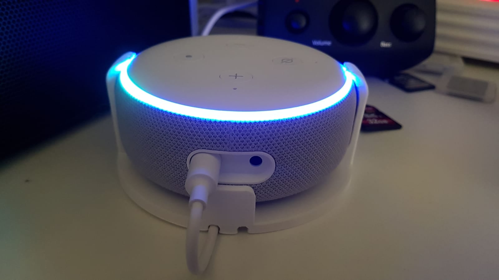 Echo Dot 3 - Flushmount
