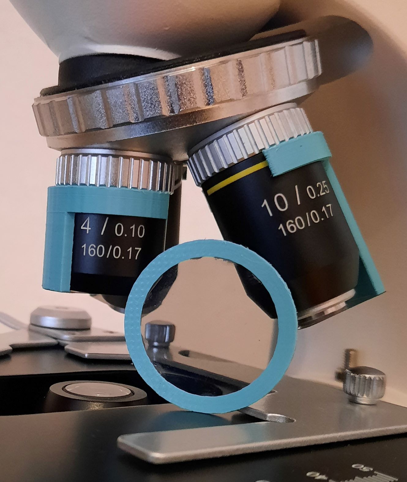 Microscope polarizing filter set