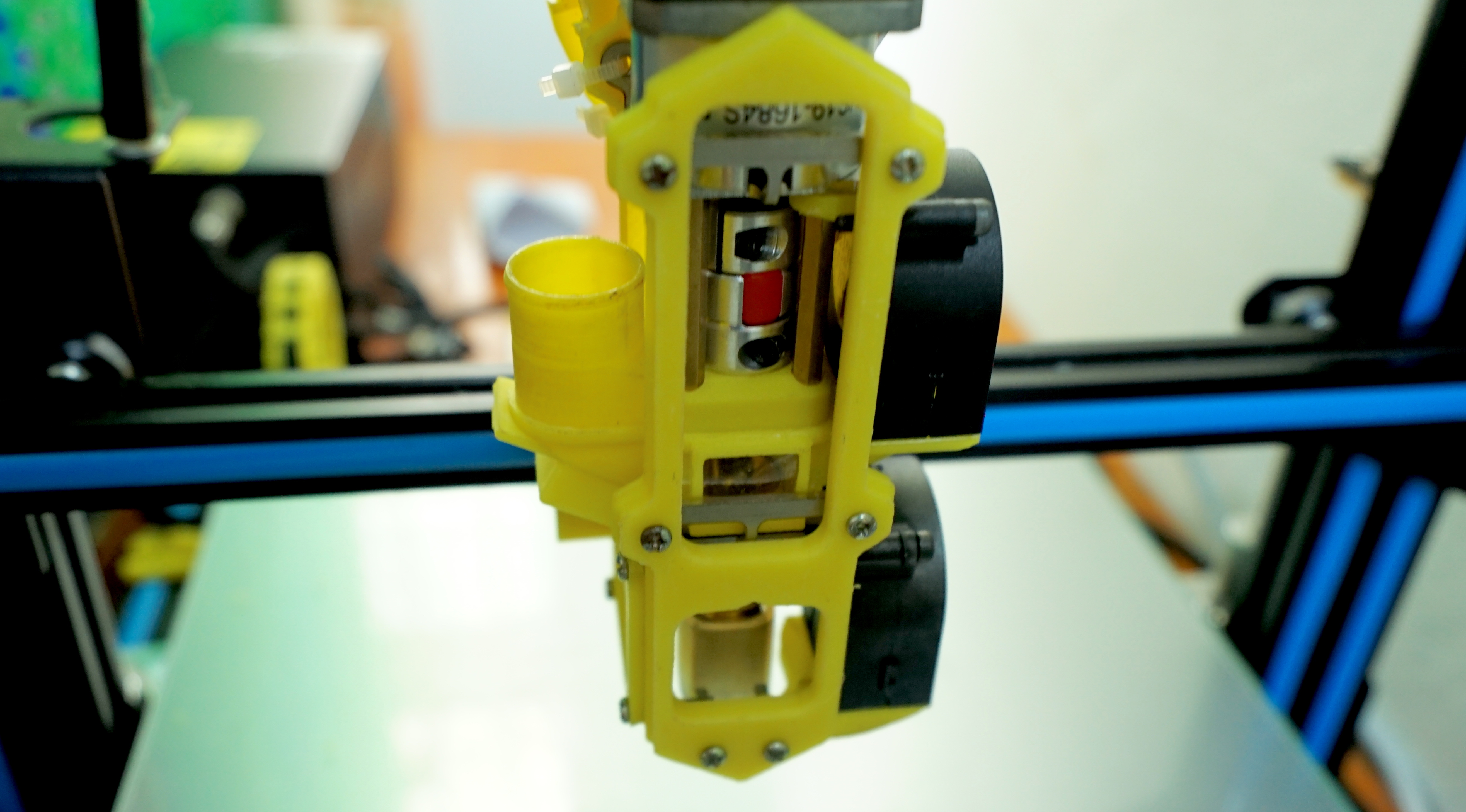 Universal Pellet Extruder Open Front