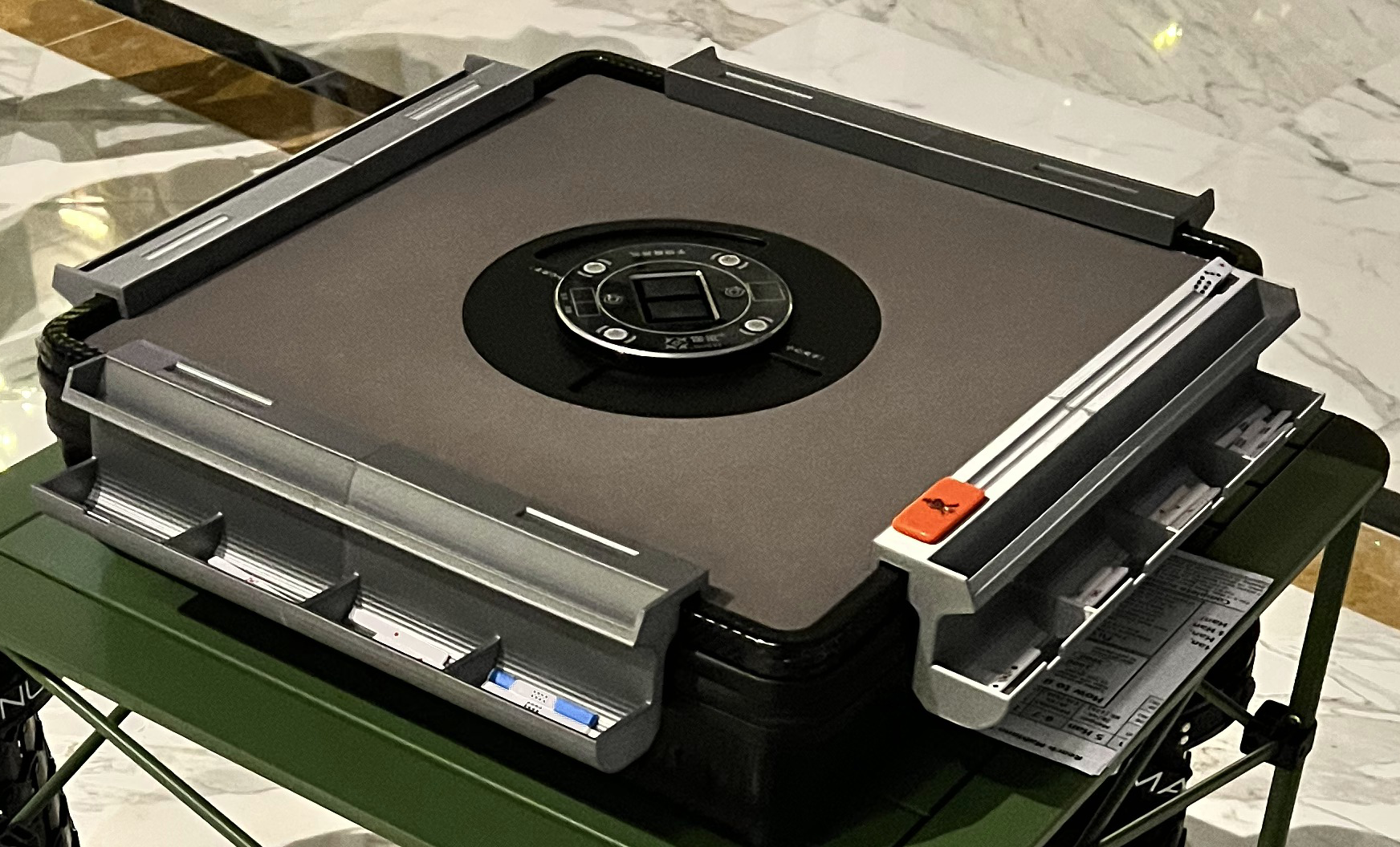 Portable Auto Mahjong Table Tile Holder + Compass