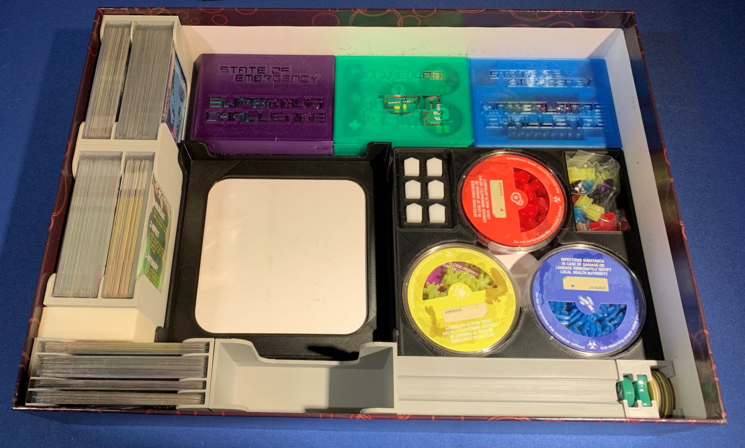 Pandemic + All Expansions in Pandemic Legacy Box