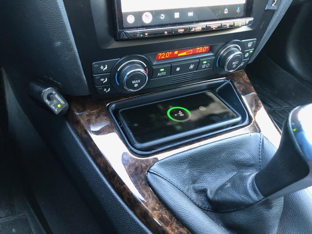 BMW e92 Wireless Charger