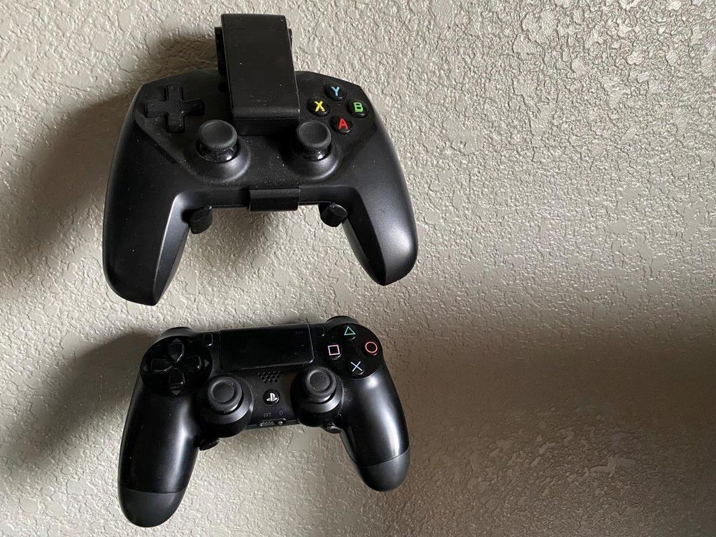 PS4/XBOX Controller Wall Mount