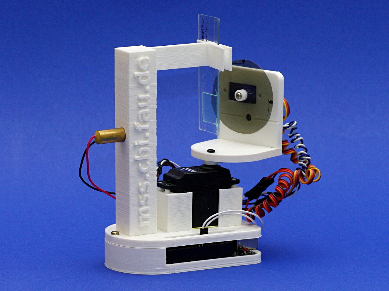 Fully Automated Light Scattering Experiment