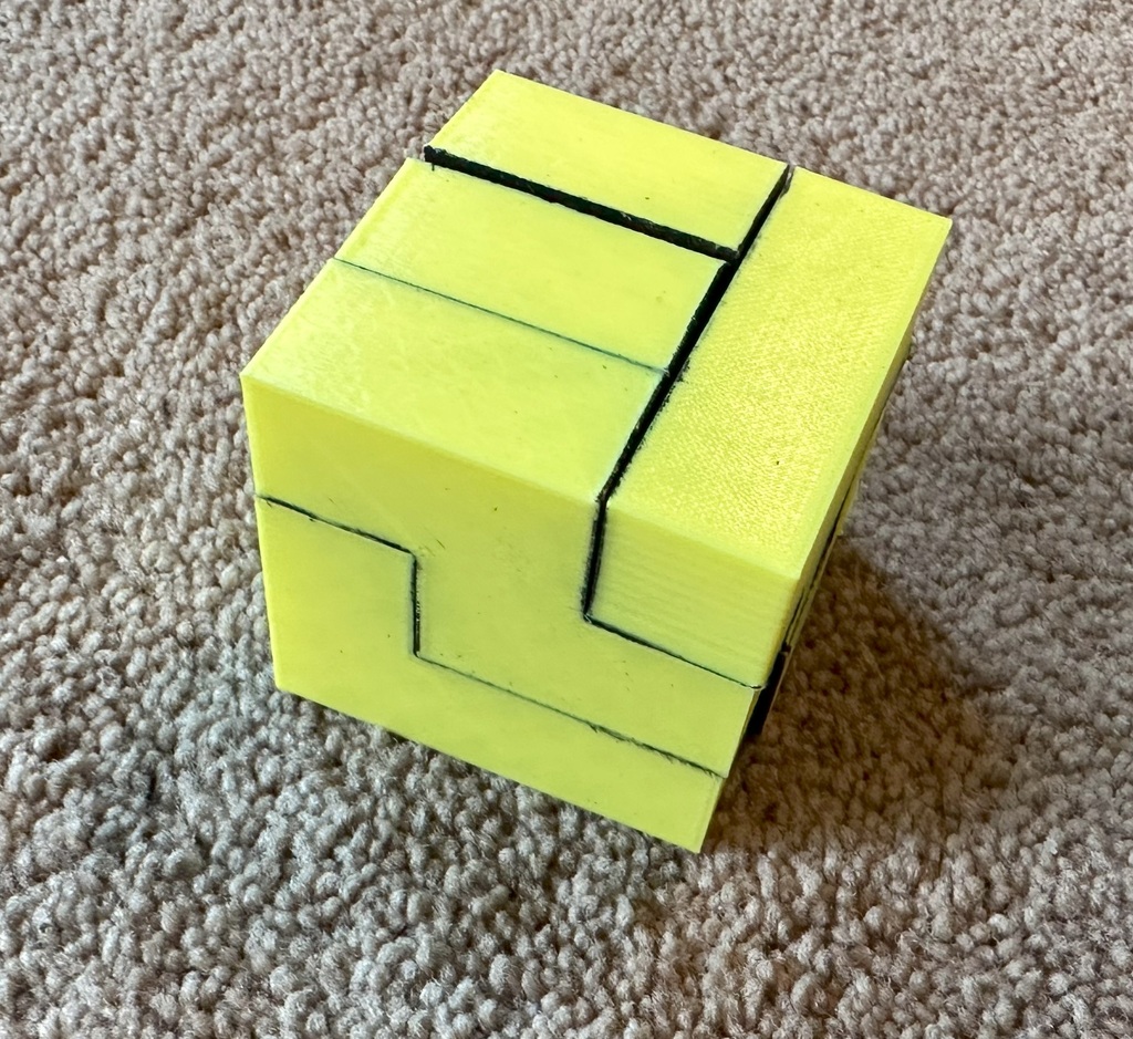 Survivor Puzzle Cube 3