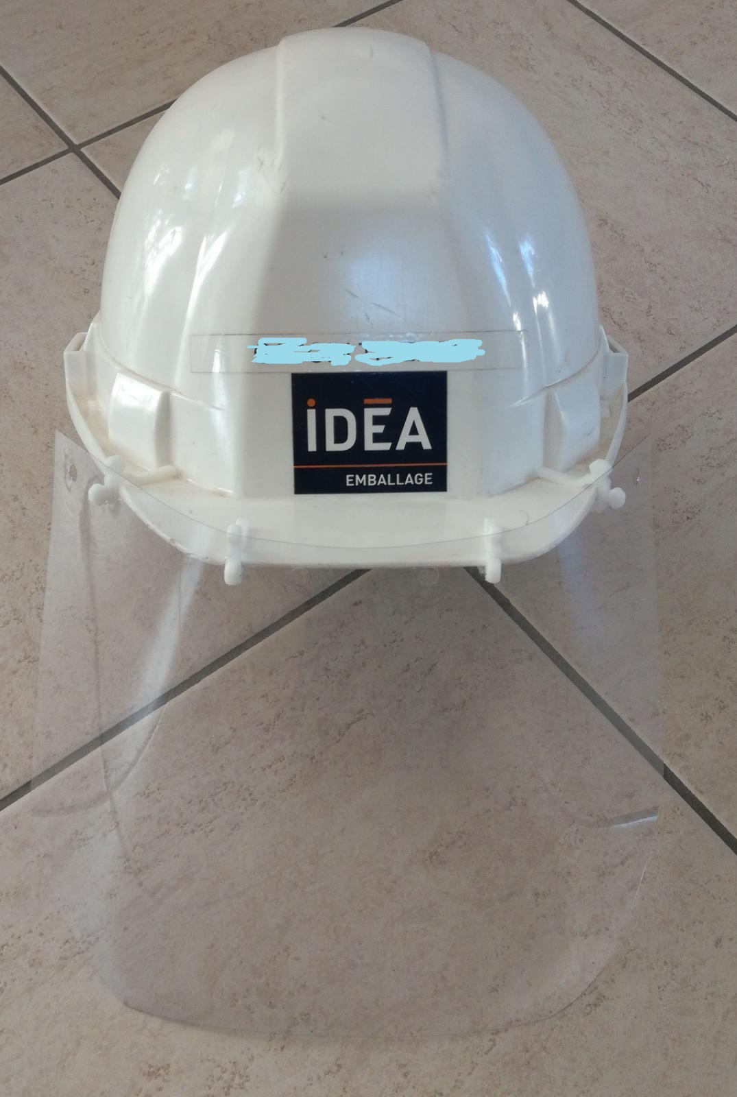 Pince pour casque de chantier & casquette de sécurité pour visière fine - adaptation de visière transparente - COVID-19 coronavirus