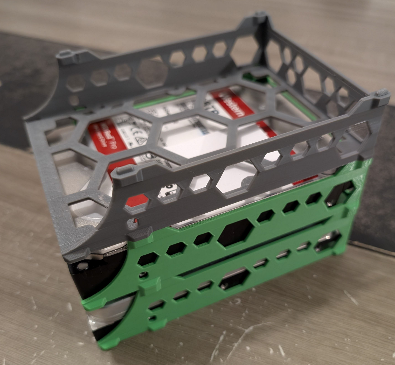 Hard Drive Stackable and HotSwappable Caddy 3.5"